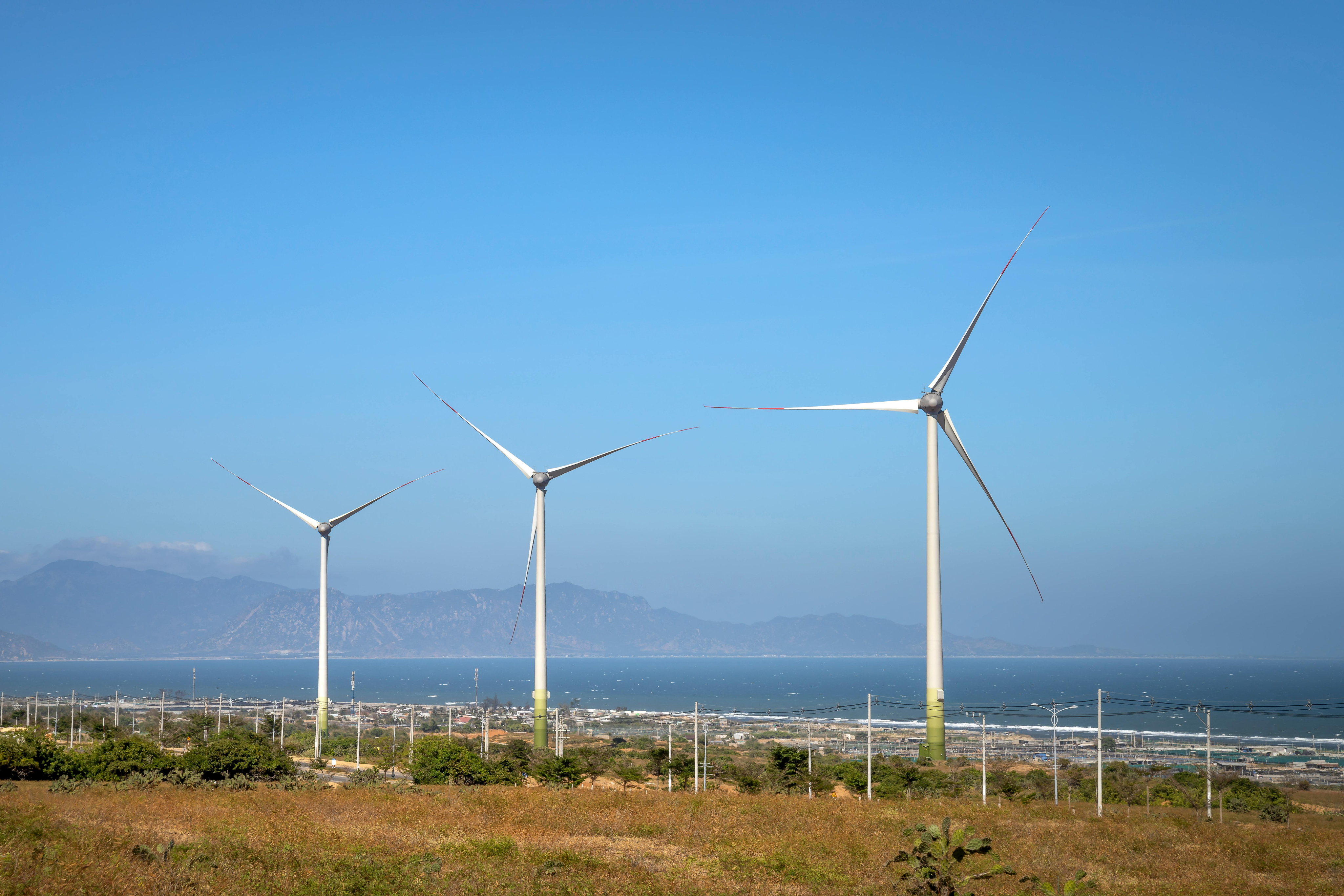 Cutting energy costs with windmill